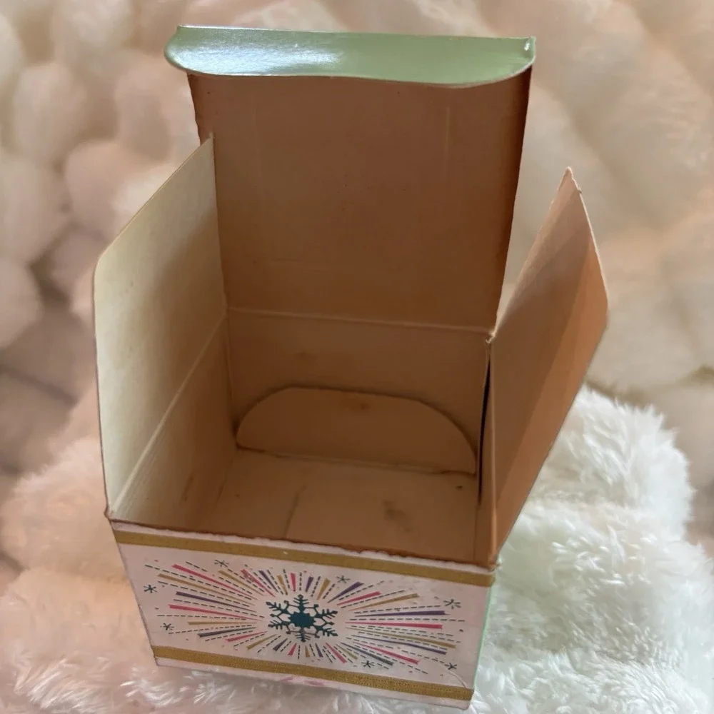 Vintage Avon To‎ A Wild Rose Cream Sachet Miniature Jar With Box